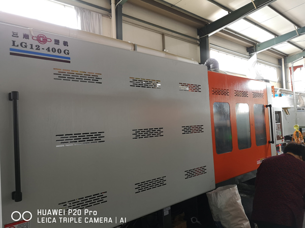 濟(jì)南高速注塑機(jī)是現(xiàn)代工業(yè)中的利器